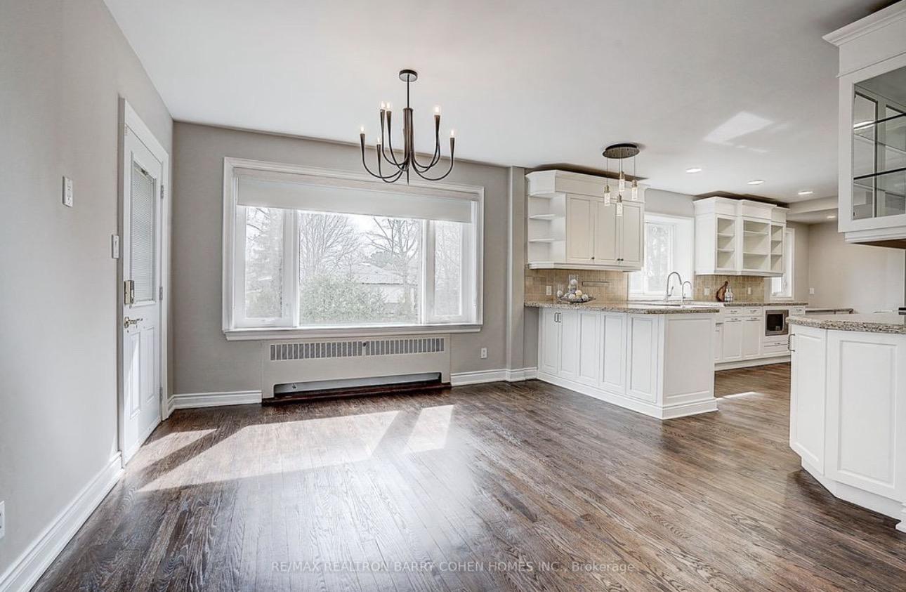 Luxury Six-Bedroom Detached Residence in Beaconsfield